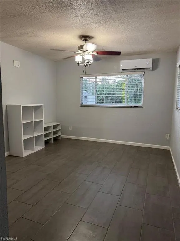 698 Muscogee Drive North Fort Myers, FL 33903