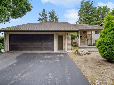 1112 Bellefield Park Lane