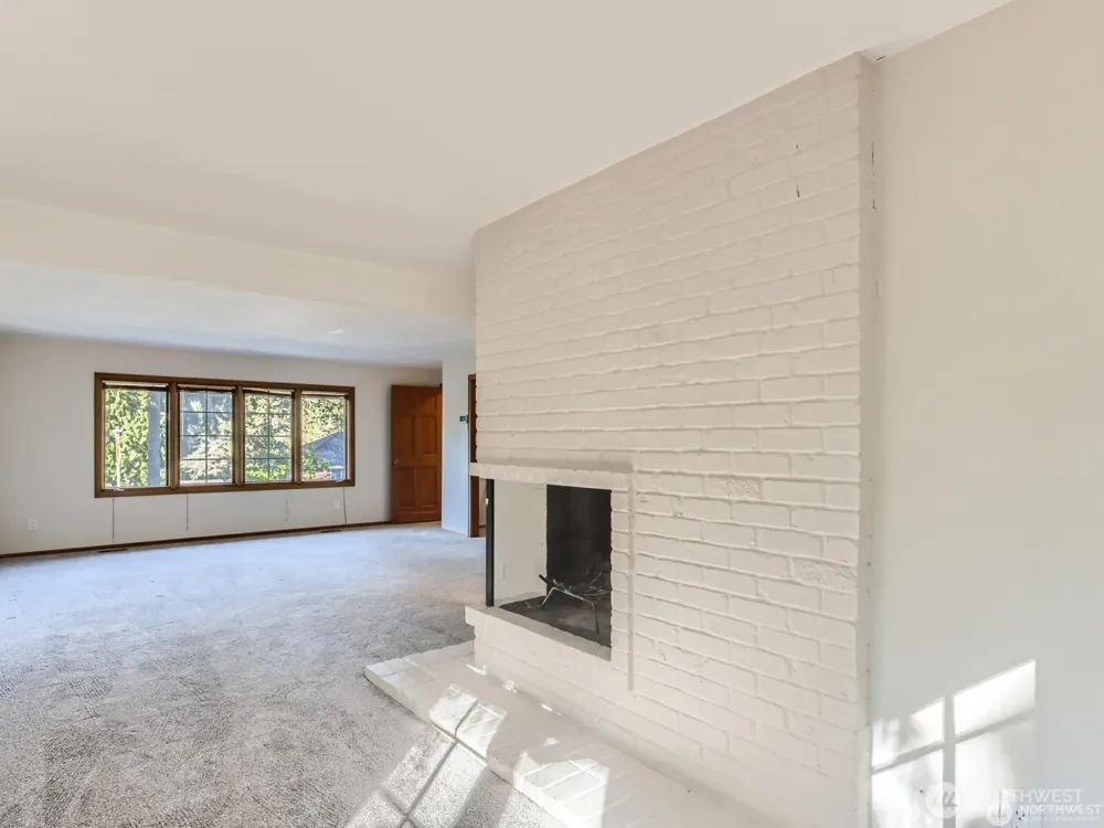 3810 110th Avenue NE Bellevue, WA 98004