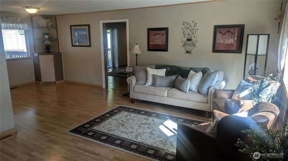 17104 24th Avenue SE Bothell, WA 98012