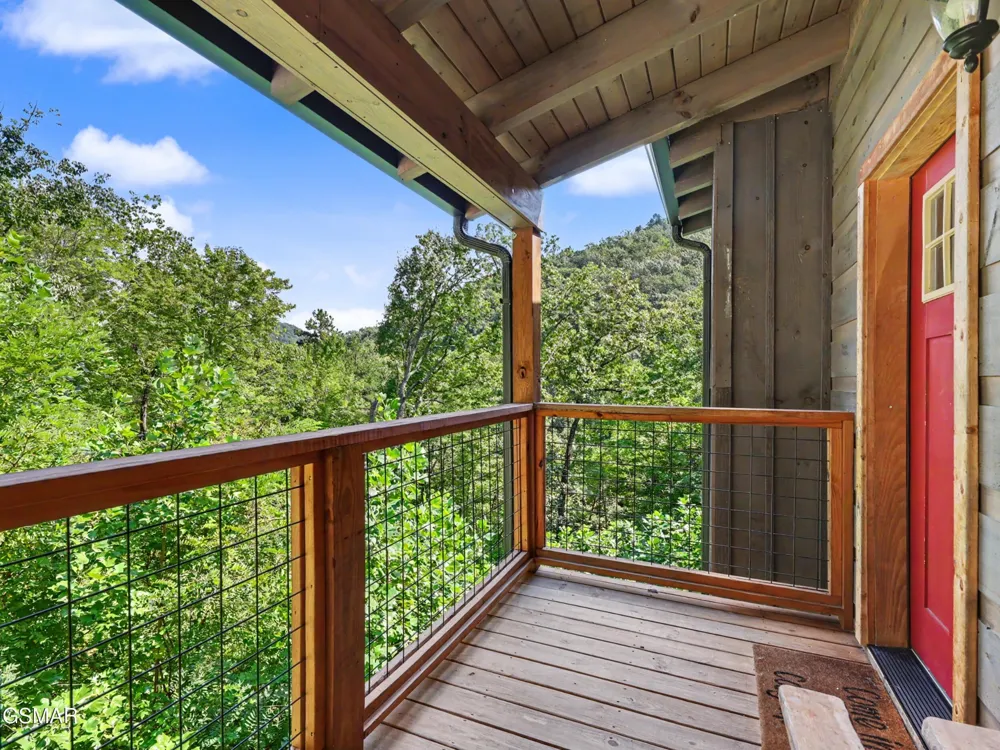2724 Pine Crest Lane Sevierville, TN 37862