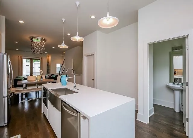 804 13th Ave S Nashville, TN 37203