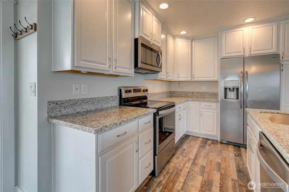 1092 Crestshire Loop SW Ocean Shores, WA 98569