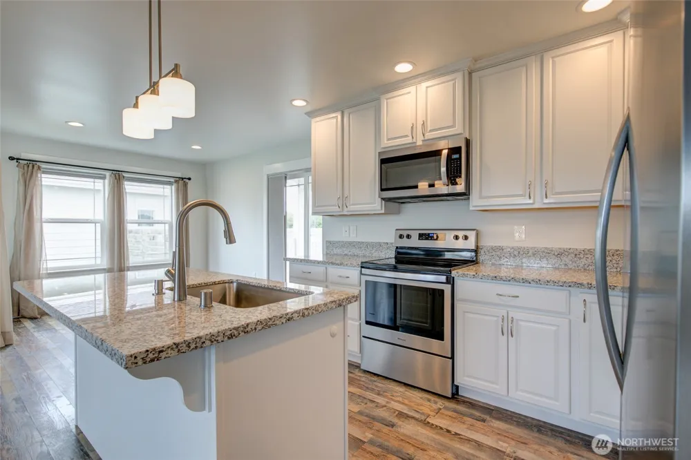 1092 Crestshire Loop SW Ocean Shores, WA 98569
