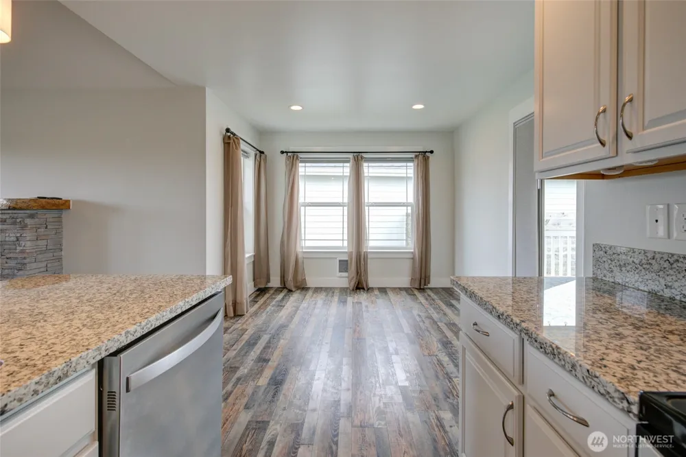 1092 Crestshire Loop SW Ocean Shores, WA 98569