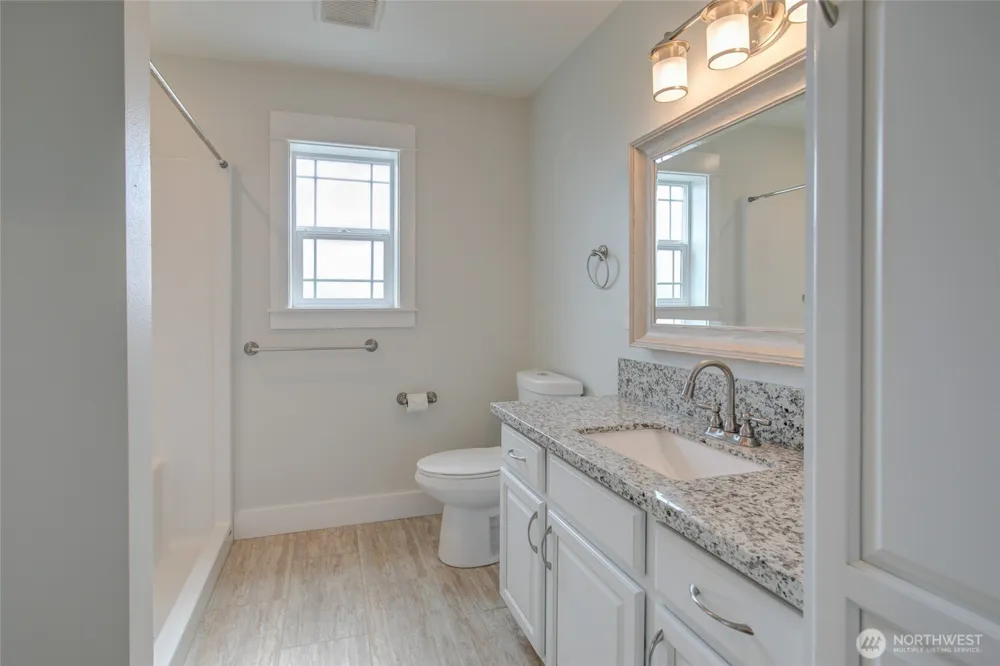 1092 Crestshire Loop SW Ocean Shores, WA 98569