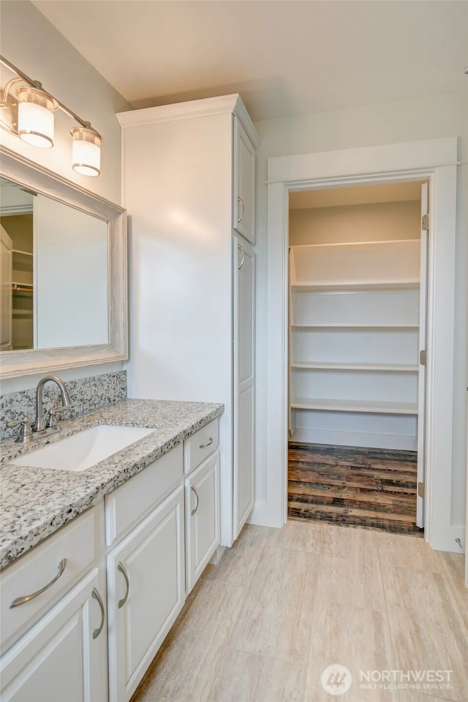 1092 Crestshire Loop SW Ocean Shores, WA 98569