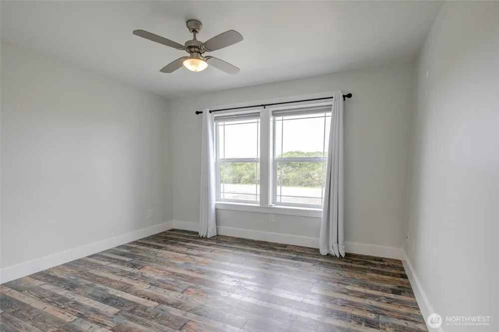 1092 Crestshire Loop SW Ocean Shores, WA 98569
