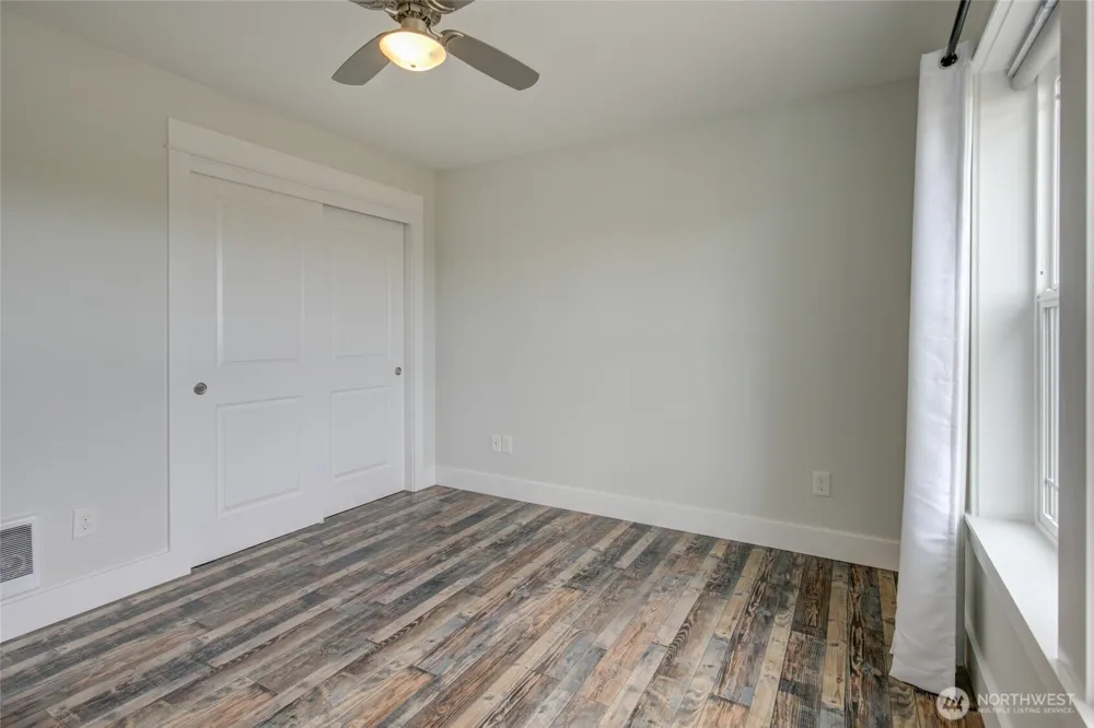 1092 Crestshire Loop SW Ocean Shores, WA 98569