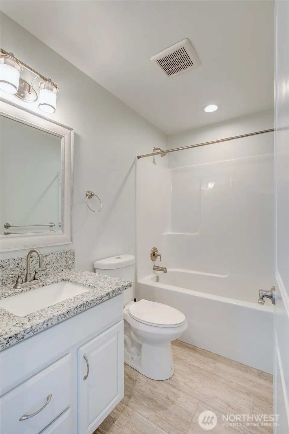 1092 Crestshire Loop SW Ocean Shores, WA 98569