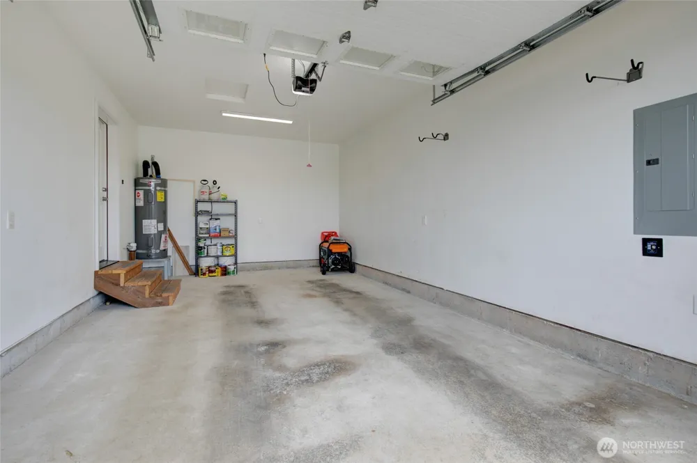 1092 Crestshire Loop SW Ocean Shores, WA 98569