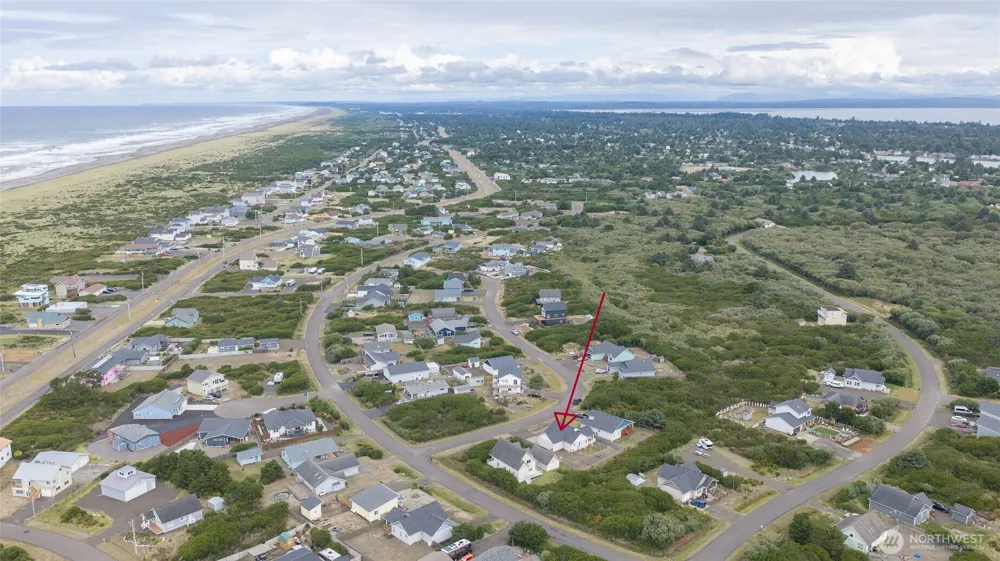 1092 Crestshire Loop SW Ocean Shores, WA 98569