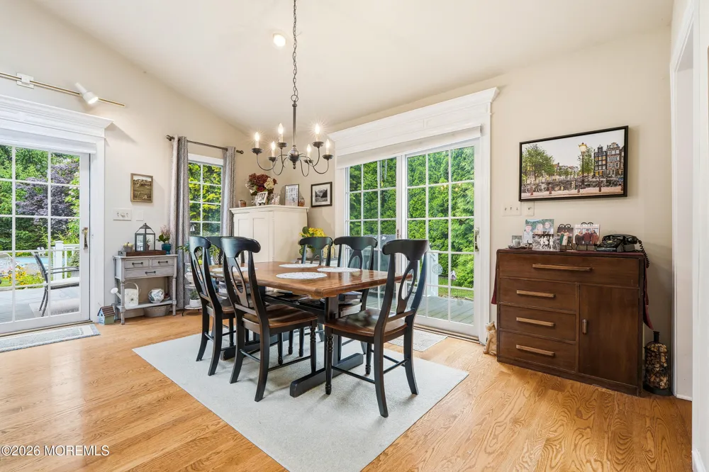 251 Hamiltonian Drive Middletown, NJ 07701