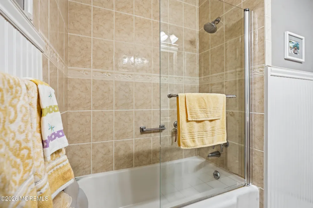 251 Hamiltonian Drive Middletown, NJ 07701
