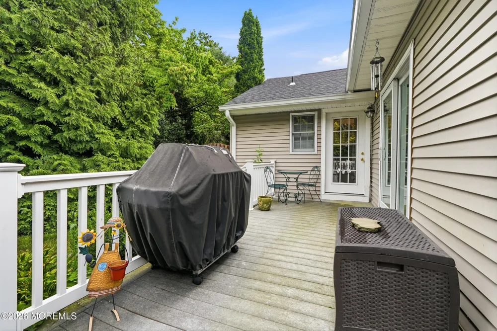 251 Hamiltonian Drive Middletown, NJ 07701