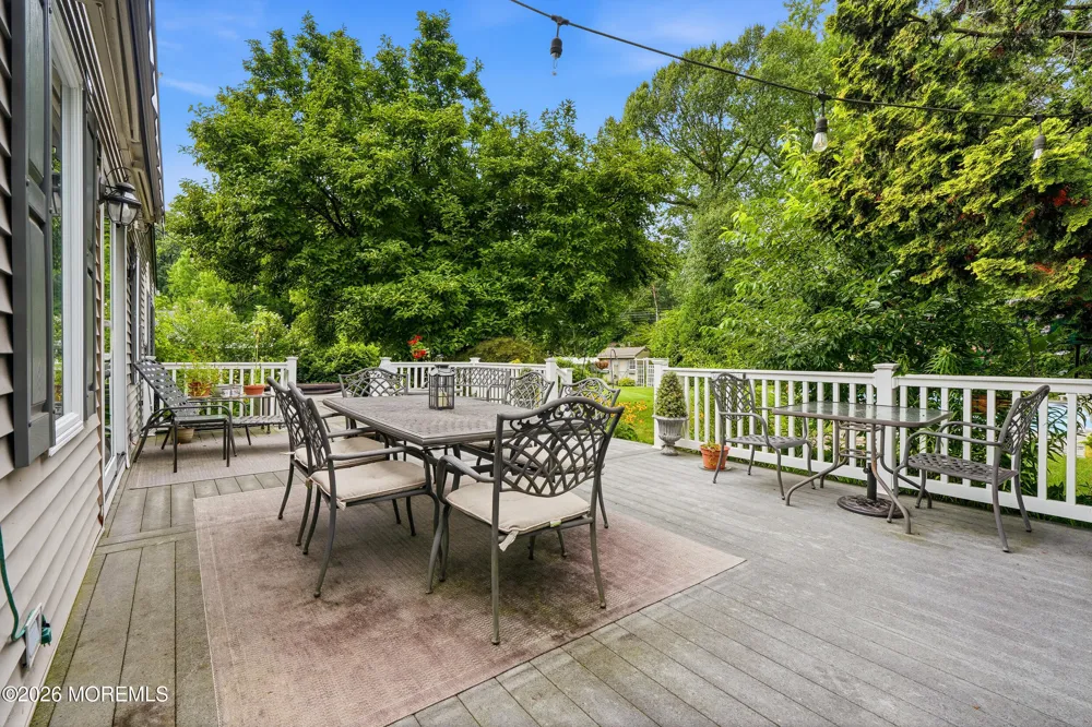 251 Hamiltonian Drive Middletown, NJ 07701