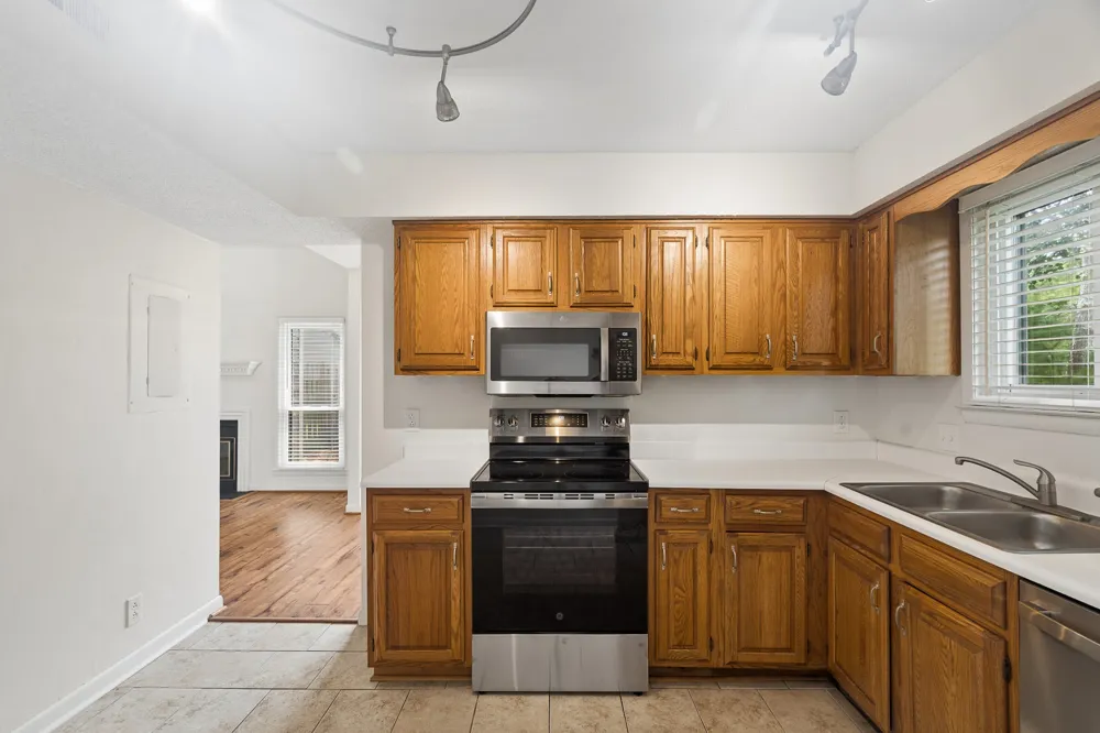 608 Barlin Drive Nashville, TN 37221