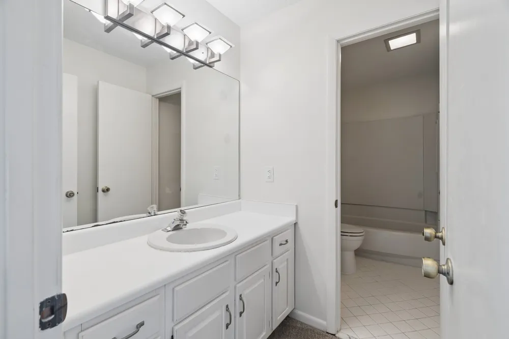 608 Barlin Drive Nashville, TN 37221