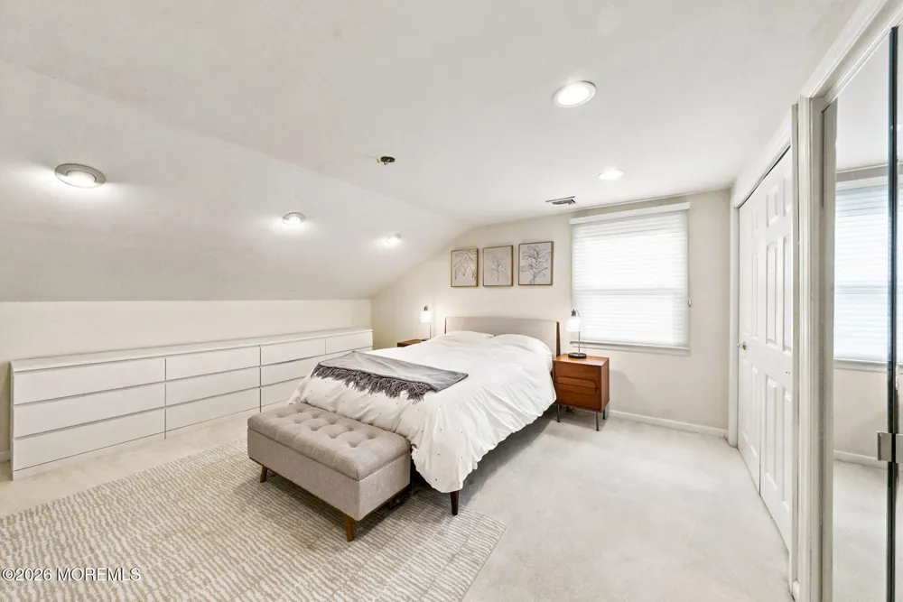 9 Meyer Road Edison, NJ 08817