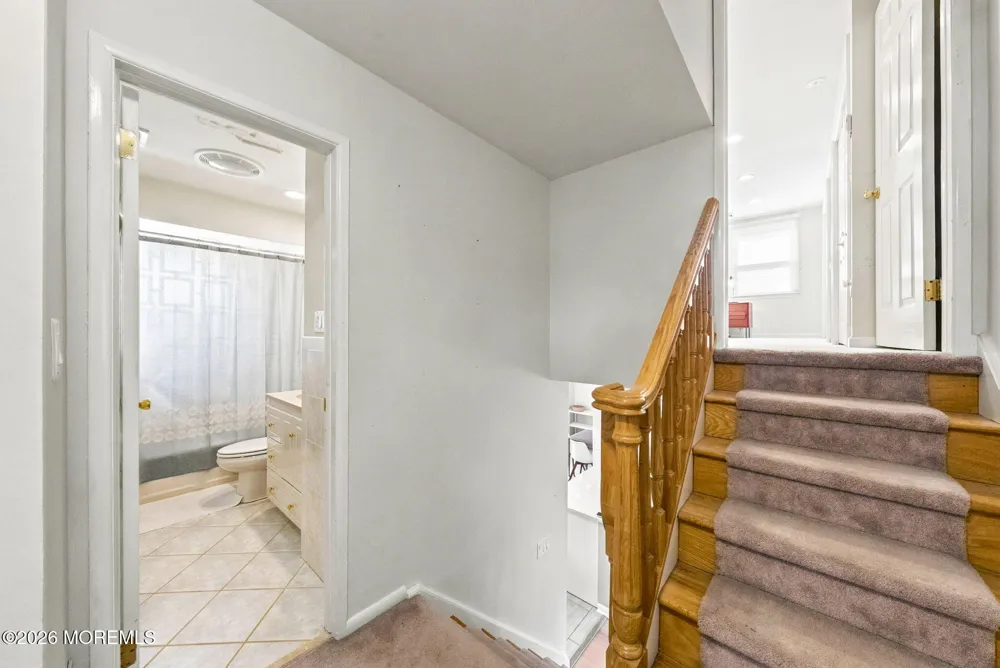 9 Meyer Road Edison, NJ 08817