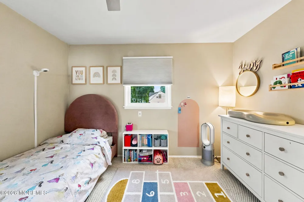 9 Meyer Road Edison, NJ 08817