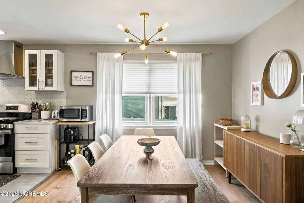 9 Meyer Road Edison, NJ 08817