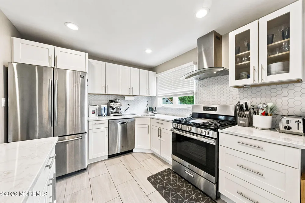 9 Meyer Road Edison, NJ 08817