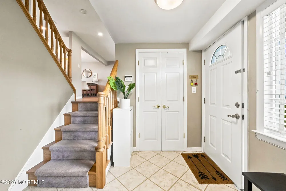 9 Meyer Road Edison, NJ 08817