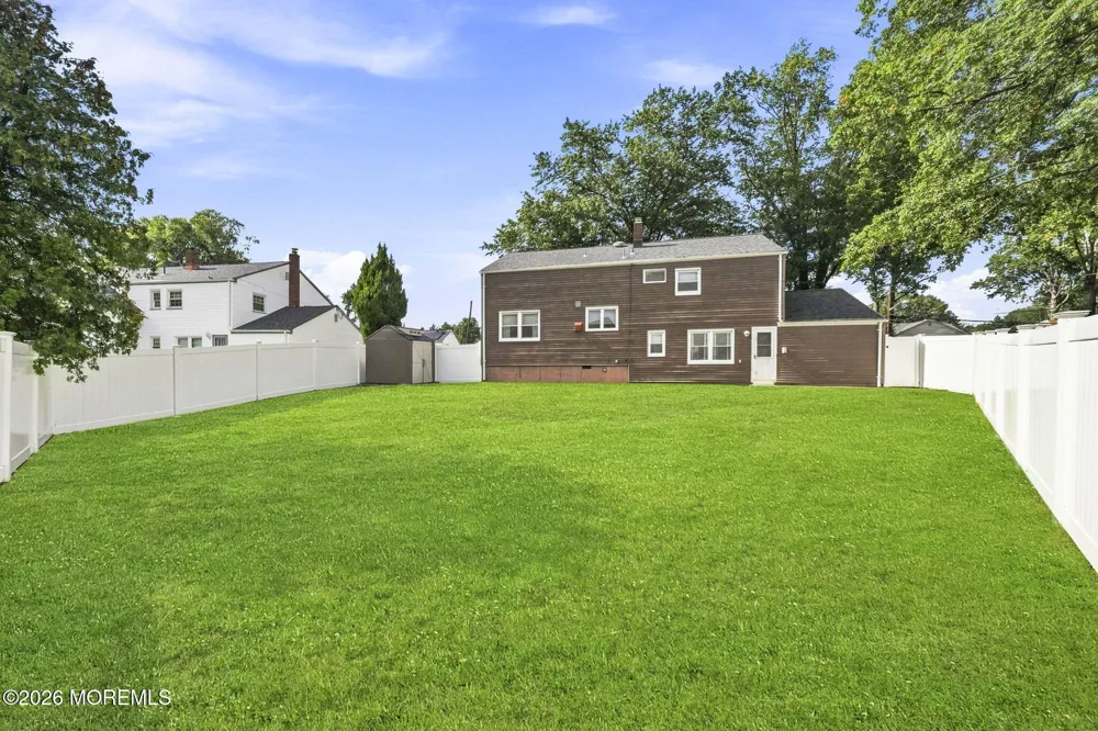 9 Meyer Road Edison, NJ 08817