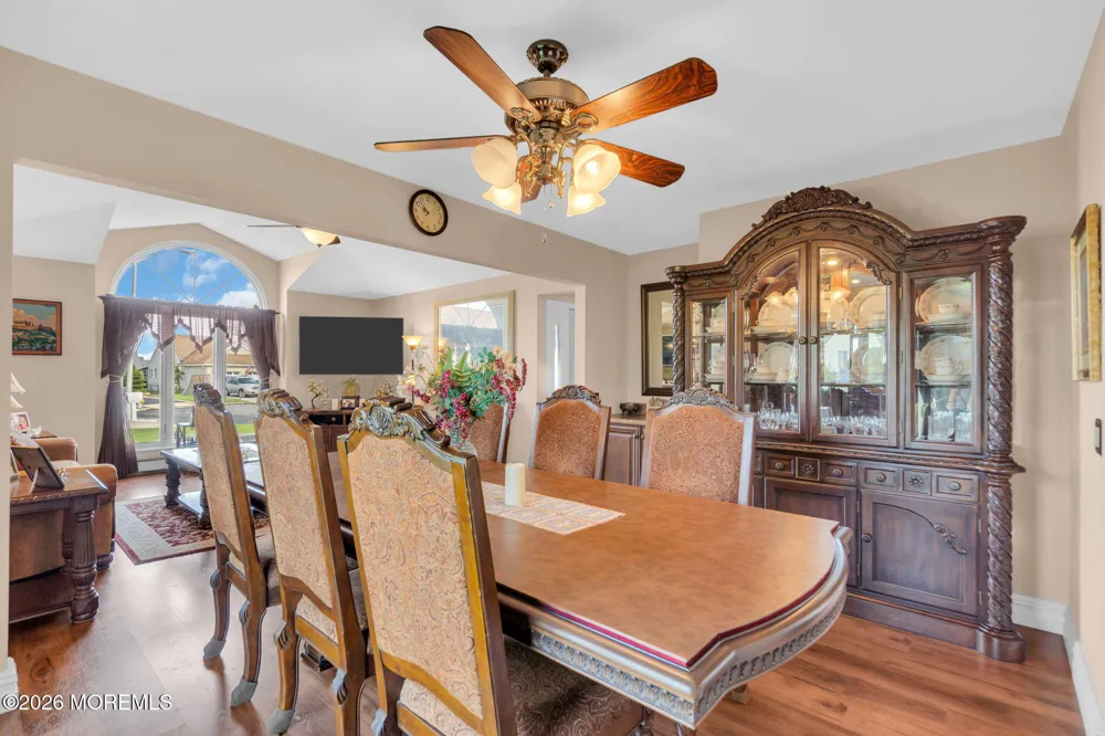 31 Swindon Court Toms River, NJ 08757
