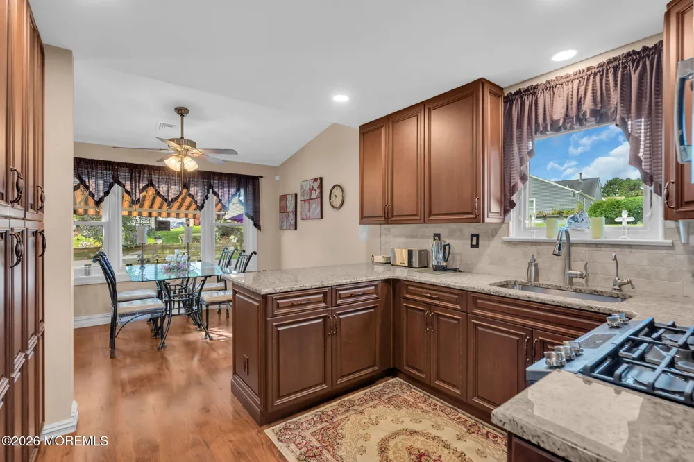 31 Swindon Court Toms River, NJ 08757