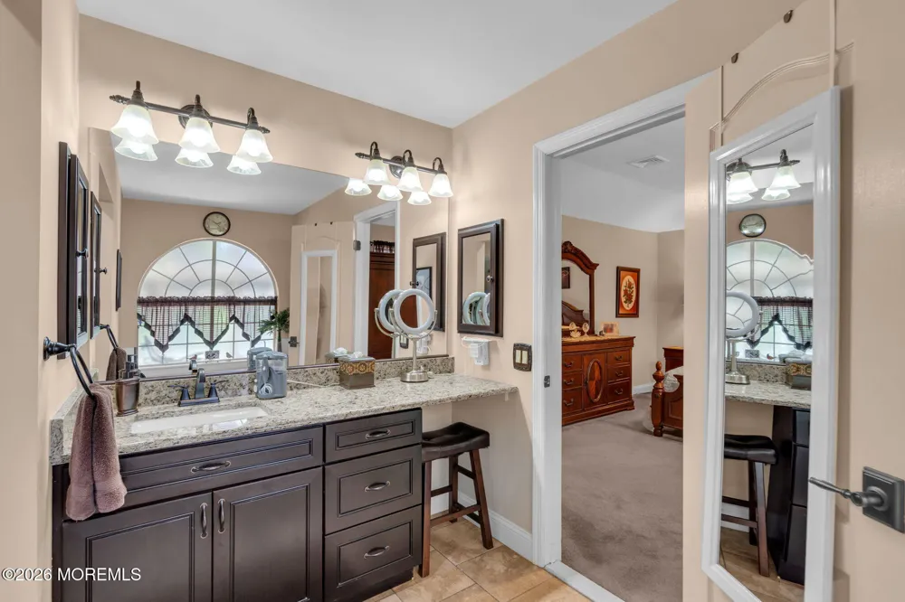 31 Swindon Court Toms River, NJ 08757