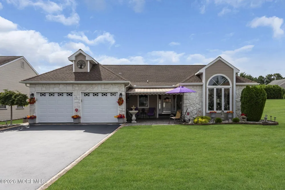 31 Swindon Court Toms River, NJ 08757