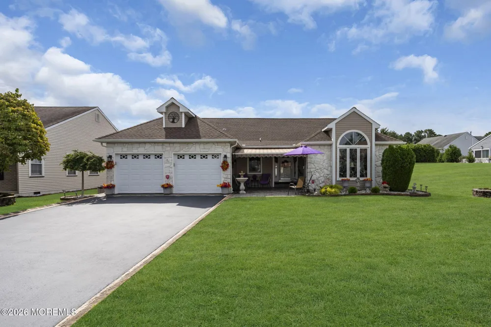 31 Swindon Court Toms River, NJ 08757