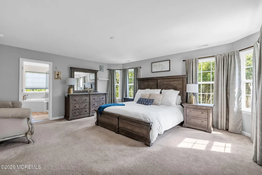 23 Parkside Drive Jackson, NJ 08527