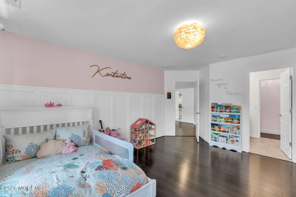 23 Parkside Drive Jackson, NJ 08527