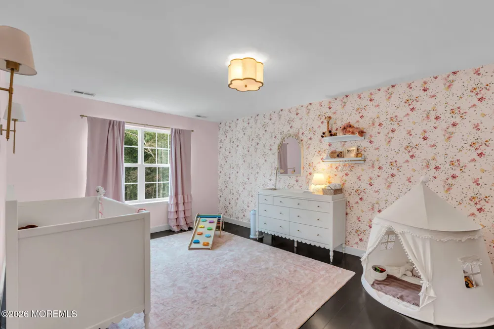 23 Parkside Drive Jackson, NJ 08527