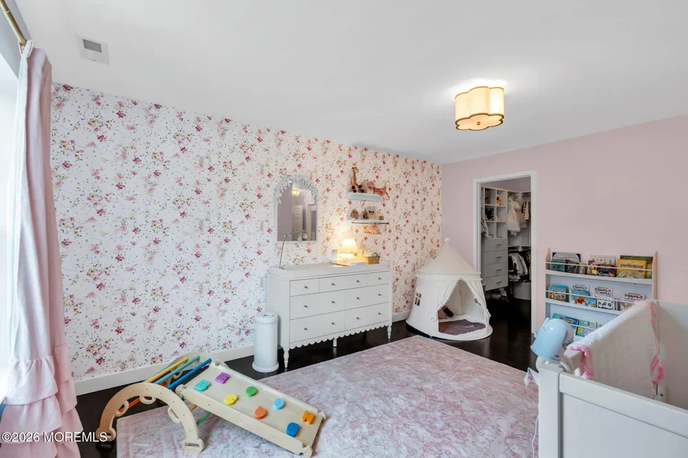 23 Parkside Drive Jackson, NJ 08527