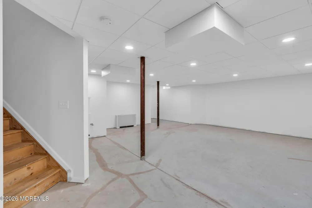 23 Parkside Drive Jackson, NJ 08527