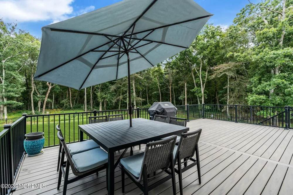 23 Parkside Drive Jackson, NJ 08527
