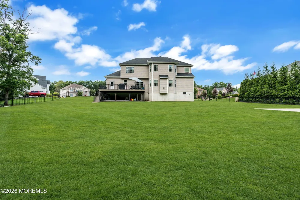 23 Parkside Drive Jackson, NJ 08527