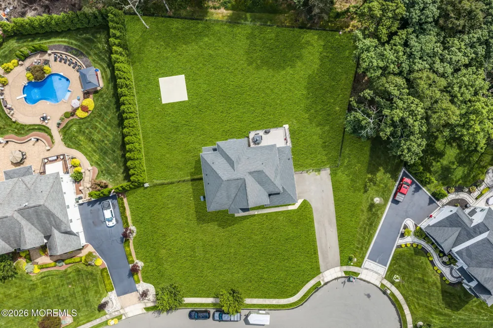 23 Parkside Drive Jackson, NJ 08527