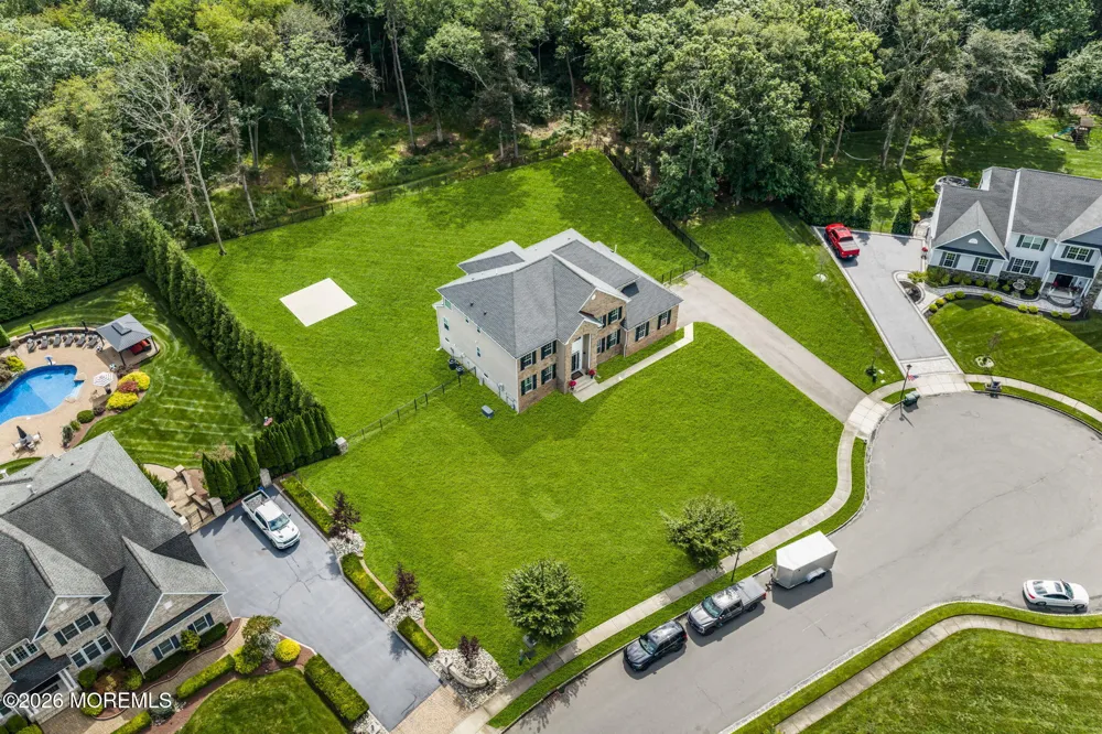 23 Parkside Drive Jackson, NJ 08527