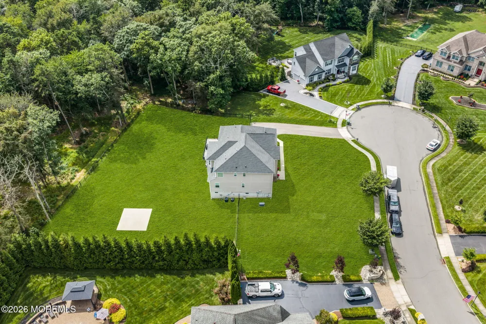 23 Parkside Drive Jackson, NJ 08527
