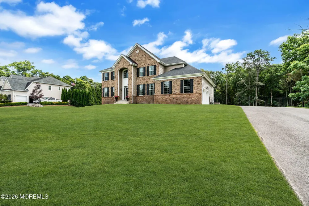 23 Parkside Drive Jackson, NJ 08527