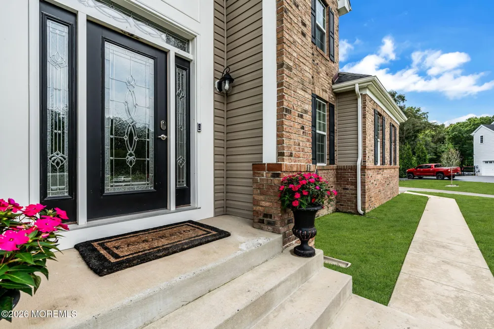 23 Parkside Drive Jackson, NJ 08527