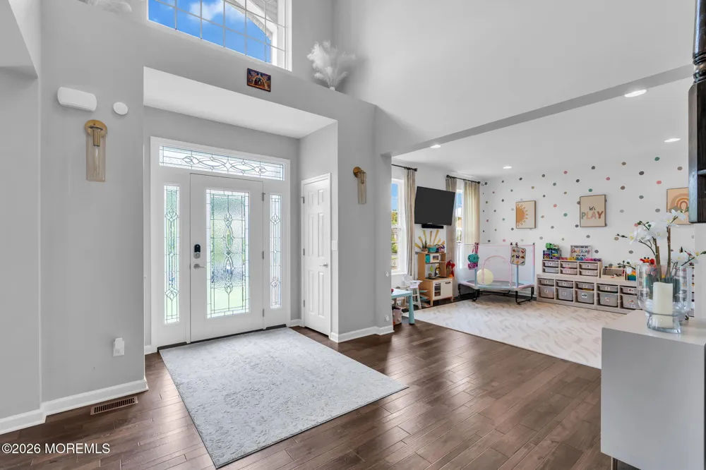23 Parkside Drive Jackson, NJ 08527