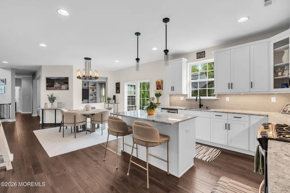 23 Parkside Drive Jackson, NJ 08527