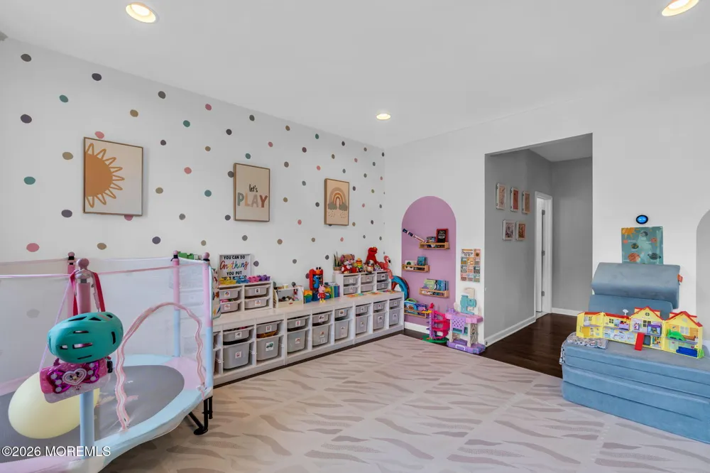 23 Parkside Drive Jackson, NJ 08527