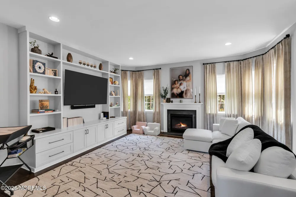 23 Parkside Drive Jackson, NJ 08527